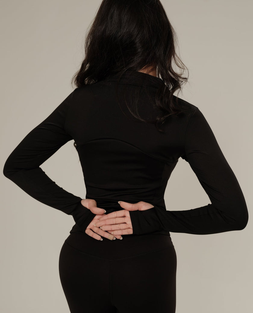 Chaqueta deportiva lisa - Negro - ELEMÉ BRAND CO. - Top - “Envío a toda Colombia” “Compra segura en línea” “Tienda de ropa en línea”