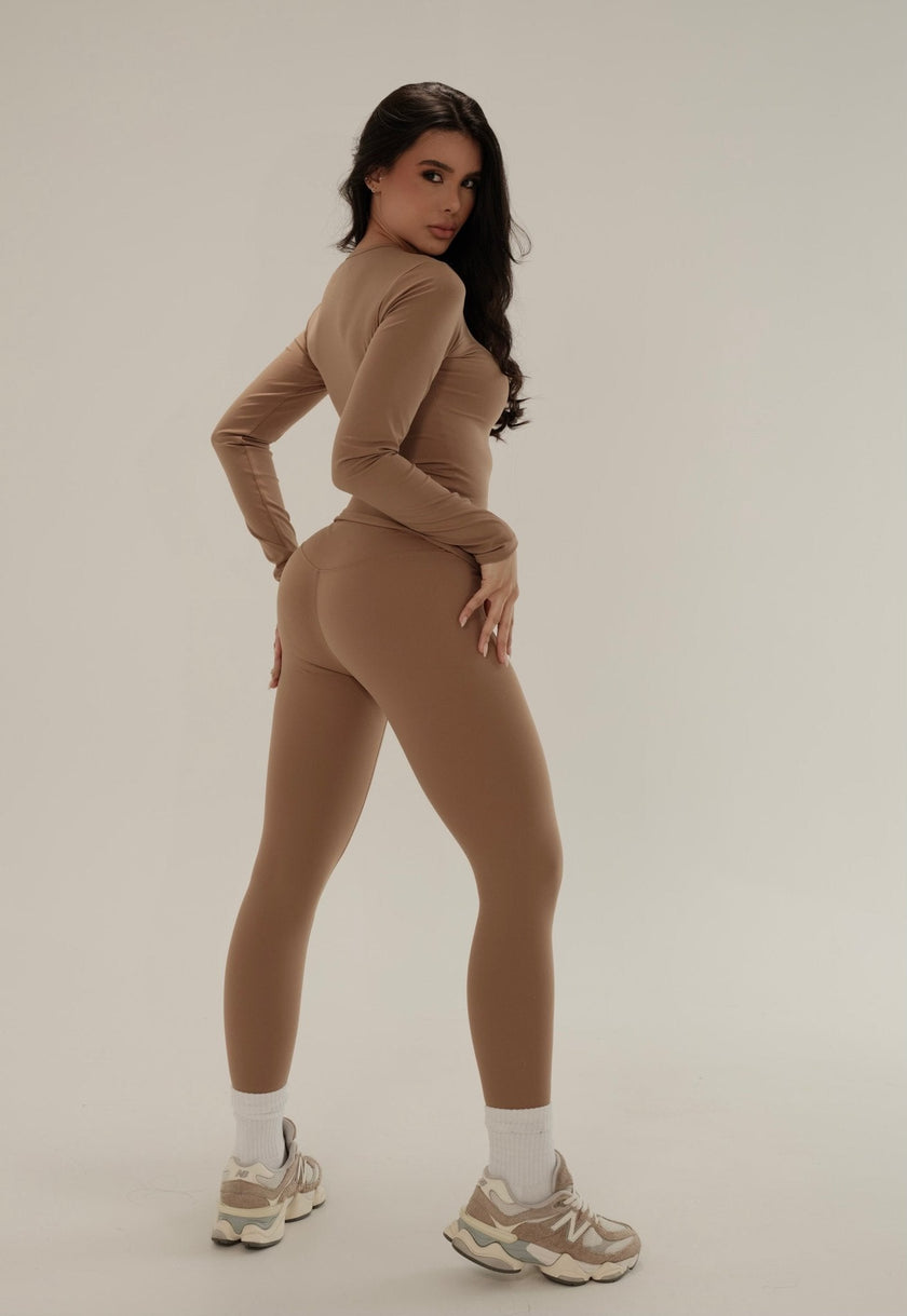 Set buso manga larga y leggins - Beige - ELEMÉ BRAND CO. - Set - “Envío a toda Colombia” “Compra segura en línea” “Tienda de ropa en línea”